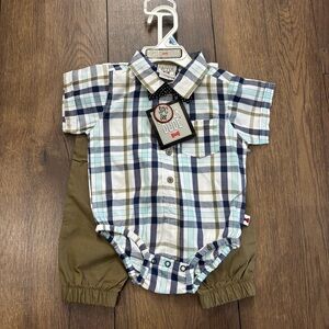 NWT Dapper Dude 3 Piece Set, Button Up Pants and Bow tie, Size 6-9 Months